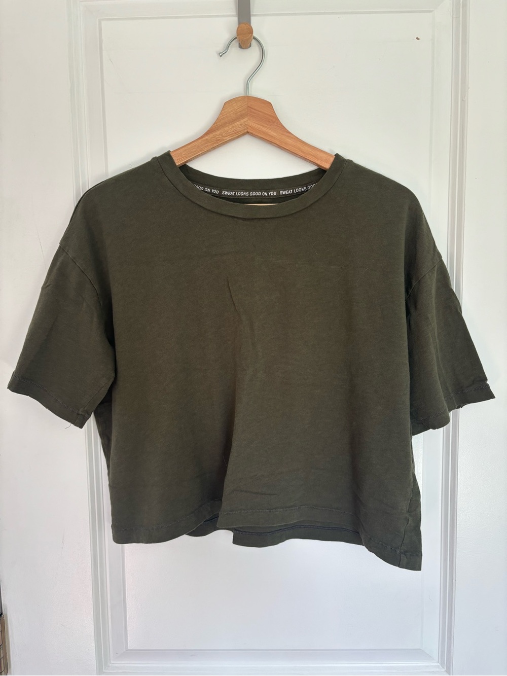 Offline by Aerie Forest Green Relaxed Boxy Cropped Active T-shirt S